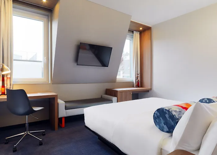 Aloft Hotel 4*