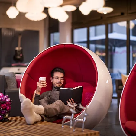 Aloft By Marriott فندق